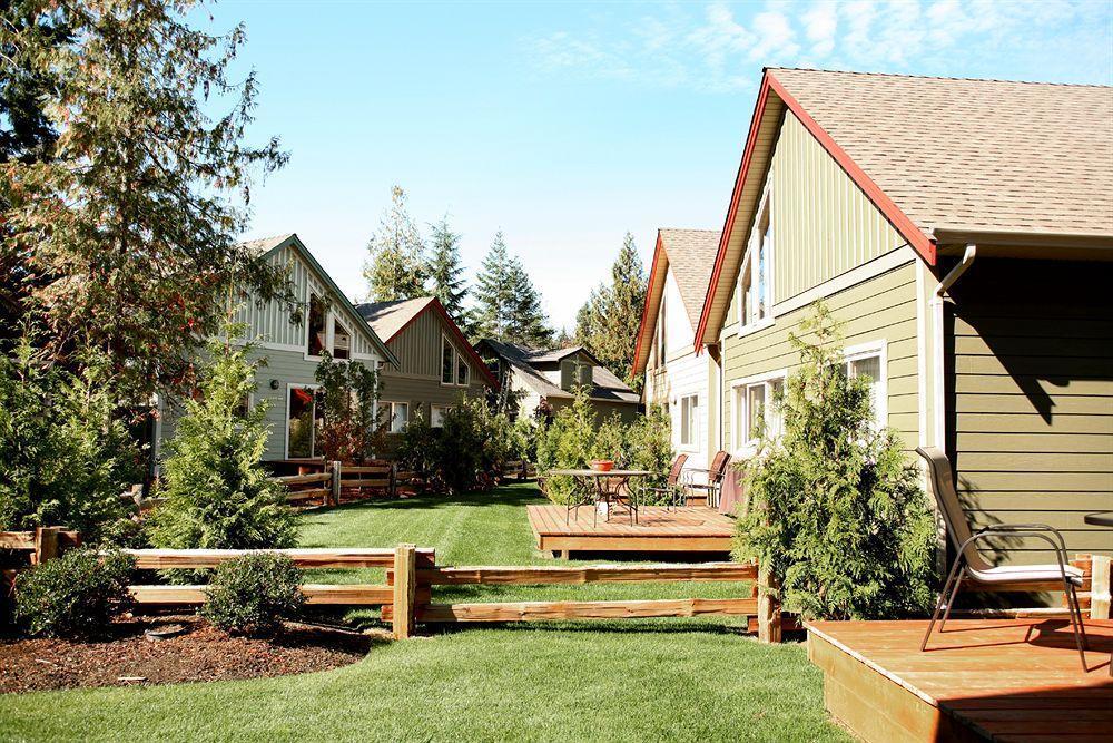 Oceanside Village Resort Parksville Exterior foto